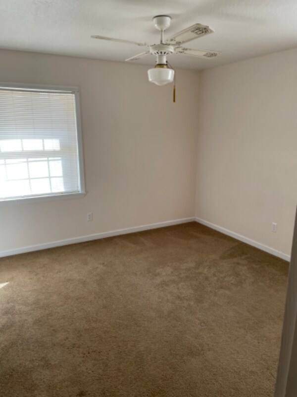 Building Photo - 481 Paragon Rd