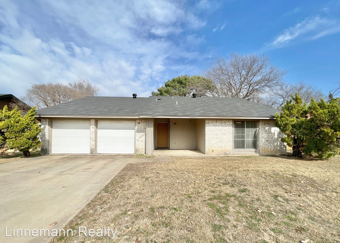 Primary Photo - 3 br, 2 bath House - 1307 Circletree Loop