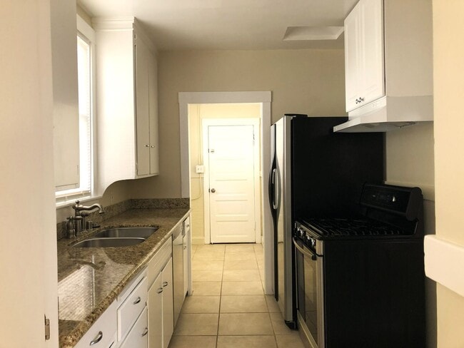 Photo - F03230 Apartment