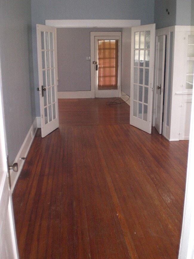 Building Photo - 1621 Stephens Ave