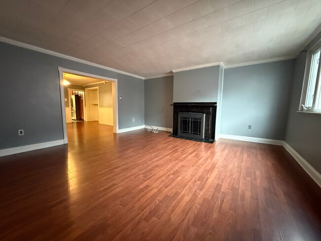 Building Photo - 1706 Mary St