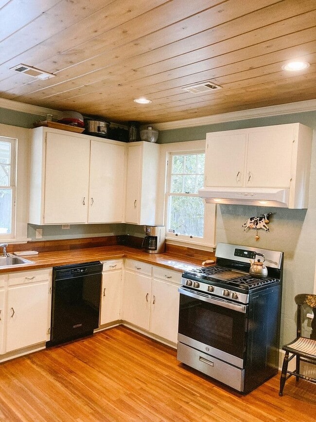 Foto del edificio - 1436 22nd St