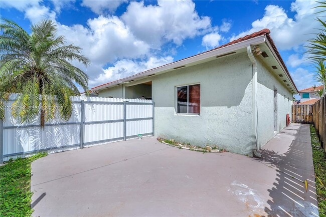 Foto del edificio - 16266 SW 54th Ter
