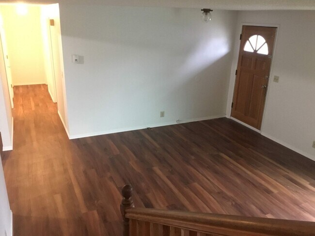 Building Photo - 4 Bedroom Home in Santa Clara