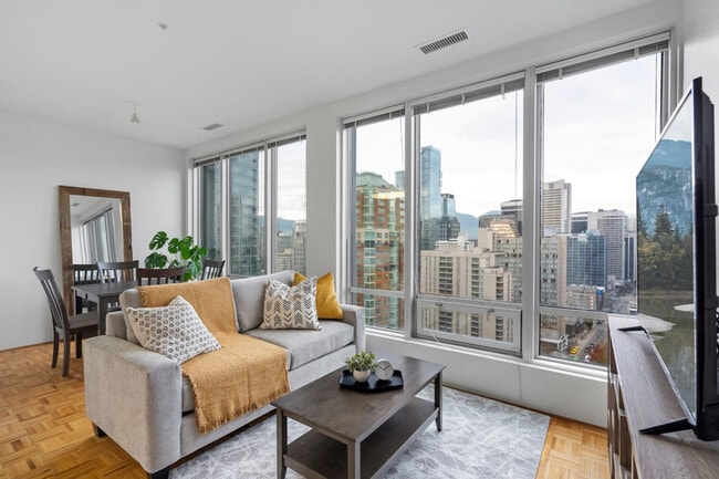 Building Photo - 989 Nelson St.