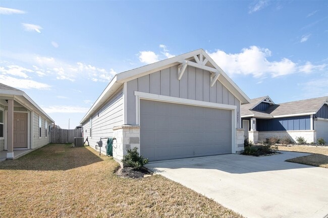 Building Photo - 24023 Swather Wy