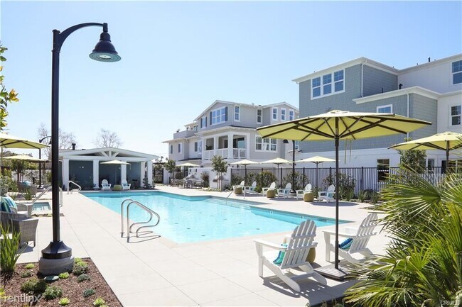 Building Photo - 4 br, 1.5 bath Condo - 1182 Winslow Ln