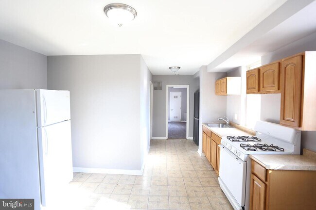 Building Photo - 403 N Castle St