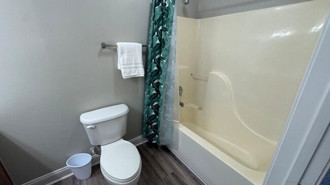 Foto del edificio - 123 Growden Ln