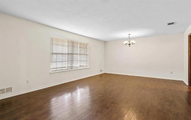 Foto del edificio - 439 W Main St