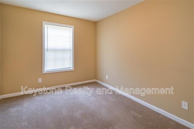 Foto del edificio - 1721 Thistlewood Dr