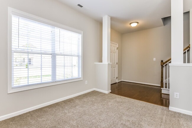 Building Photo - 1233 Braemar Highland Dr