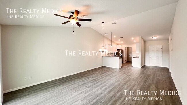 Foto del edificio - 4165 Hammock Rd