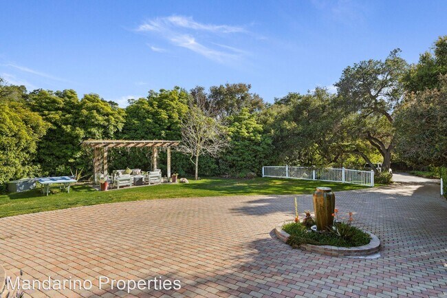 Building Photo - 4 br, 4 bath House - 748 Mission Canyon Road