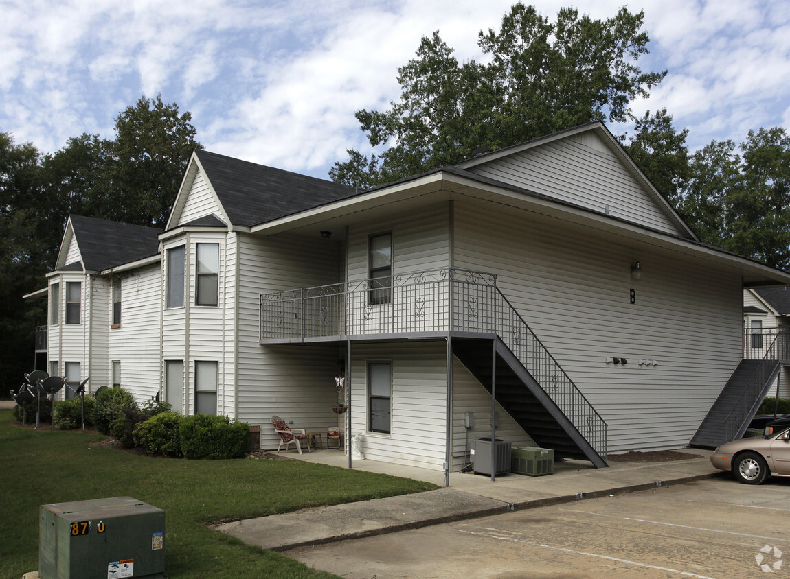 Primary Photo - Amber Woods Apartments