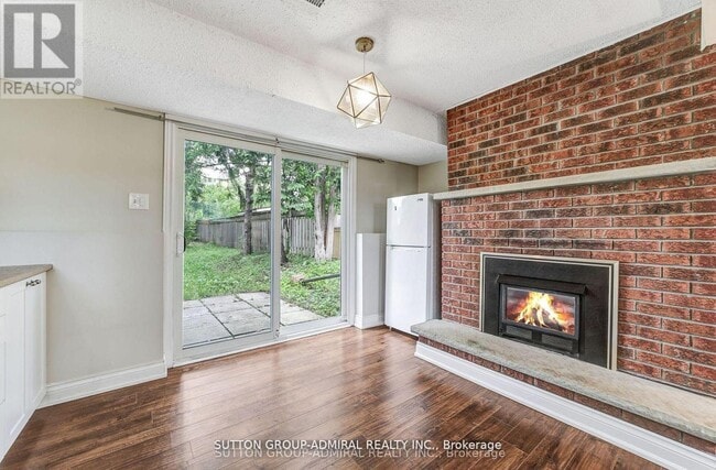 Building Photo - 14 Chippawa Ct