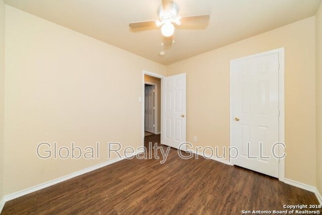 Building Photo - 1017 Schertz Pkwy