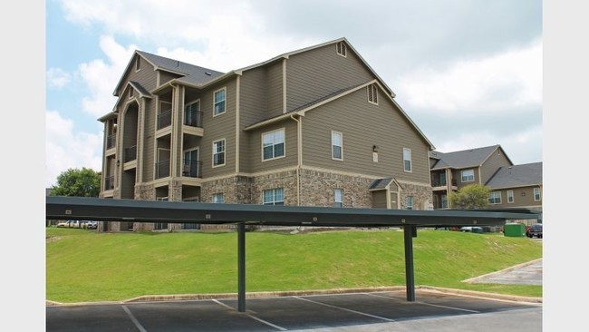 Eagle Ridge Apartments - Apartments in San Antonio, TX | Apartments.com