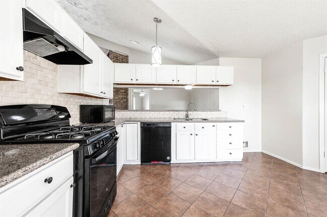 Foto del edificio - 1246 Beechbend Dr