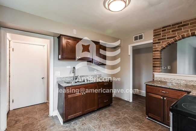 Foto del edificio - 5382 W Leon Terrace