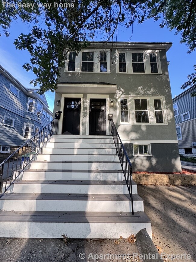 Building Photo - 303 Alewife Brook Pkwy
