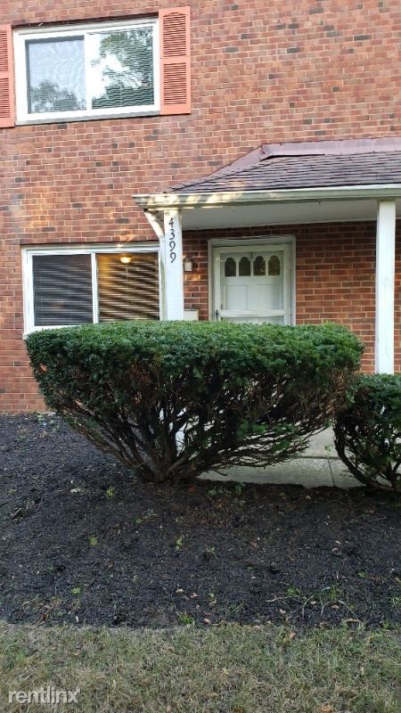 Foto principal - 2 br, 1 bath Condo - 4399 Fairway Dr