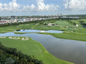 Building Photo - 1755 E Hallandale Beach Blvd