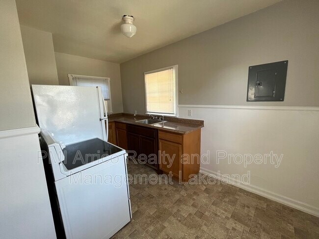 Building Photo - 207 W Belvedere St