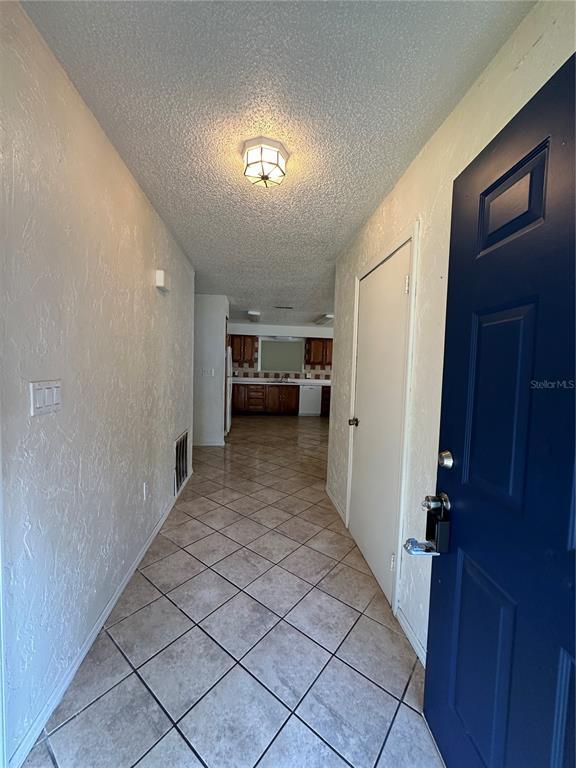 Foto del edificio - 5907 NW 65th Pl