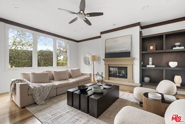 Foto del edificio - 6241 Crescent Park W
