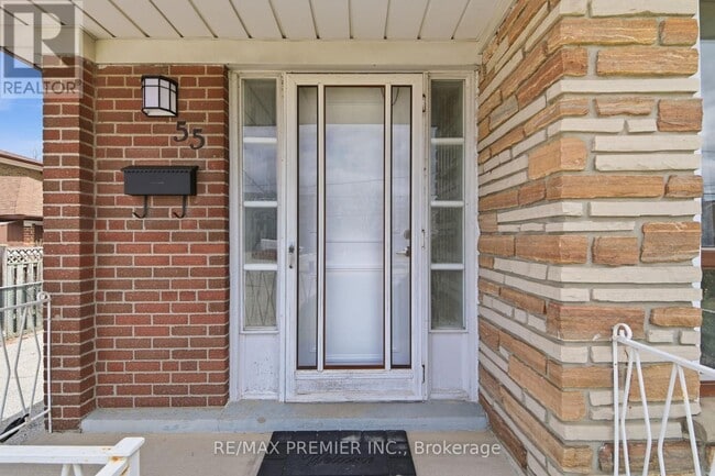Building Photo - 55 Plunkett Rd
