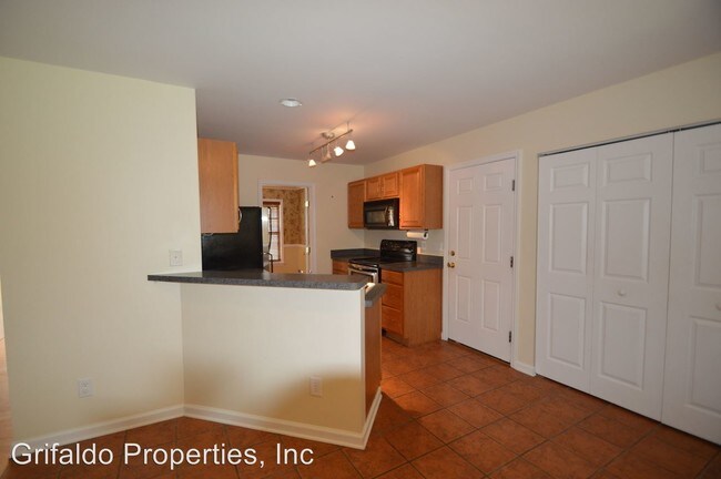 Building Photo - 239 E Ivybridge Dr