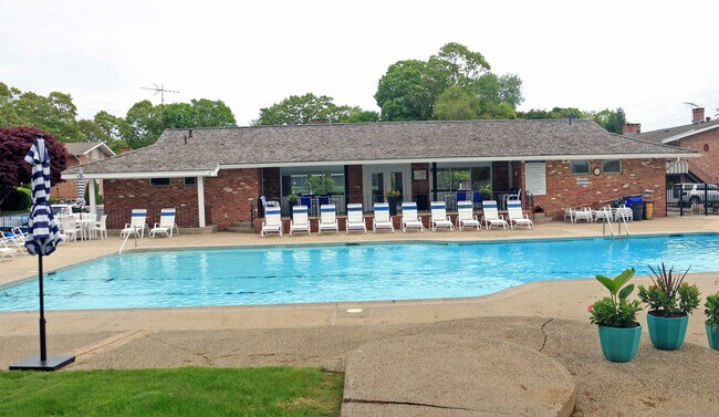 Foto del edificio - 28 Southport Woods Drive