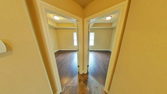 Building Photo - 7703 SW Franks Ct