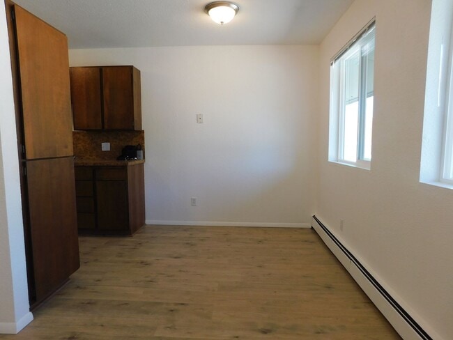 Building Photo - 3292 Lombardy Ln