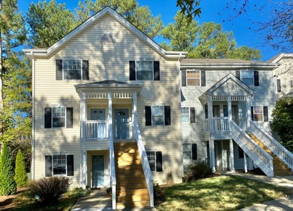 Charming 2BR Townhome in Prime Chapel Hill... - Charming 2BR Townhome in Prime Chapel Hill...