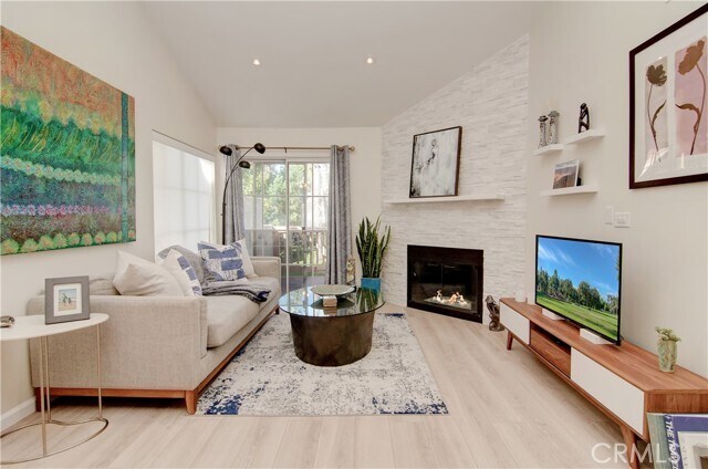 Building Photo - 26571 Las Palmas