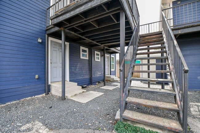 Building Photo - 1009 Enid St