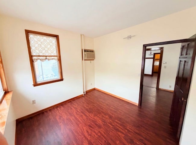 Building Photo - 53-74 72nd Pl