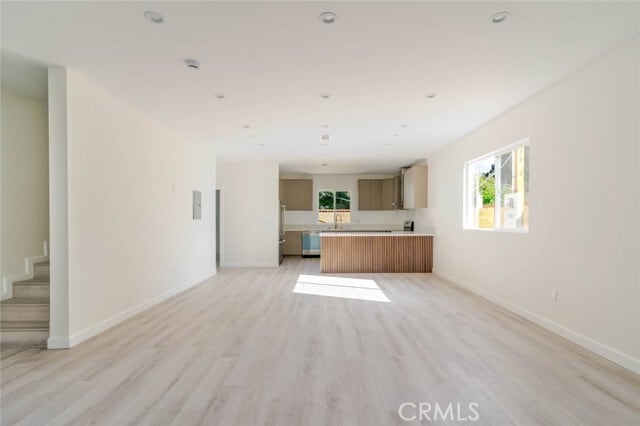 Building Photo - 17426 Roscoe Blvd