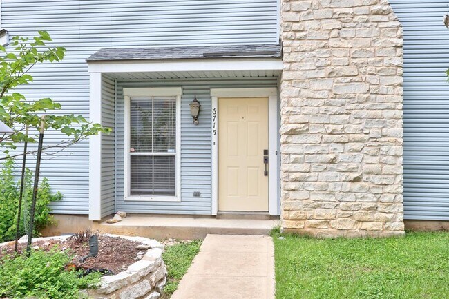 Foto del edificio - 6715 Old Quarry Ln