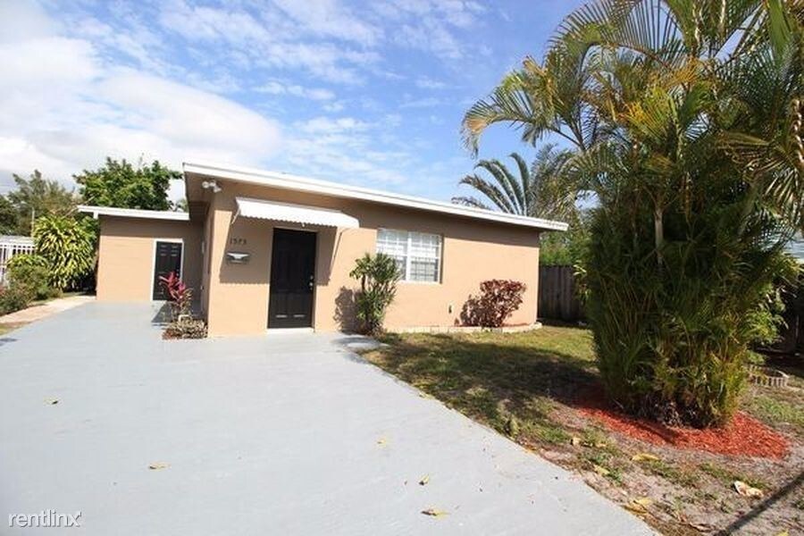 Foto principal - 1575 NE 154th St