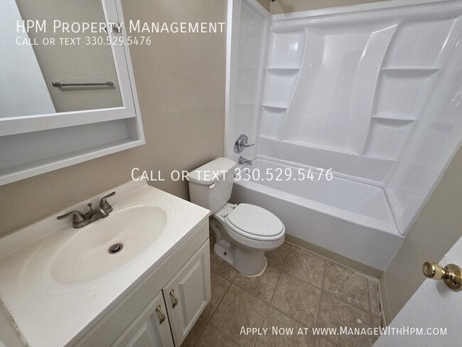 Building Photo - 417 Sherman St