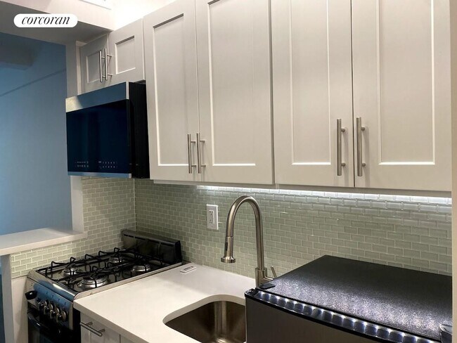 Foto del edificio - 433 W 34th St.