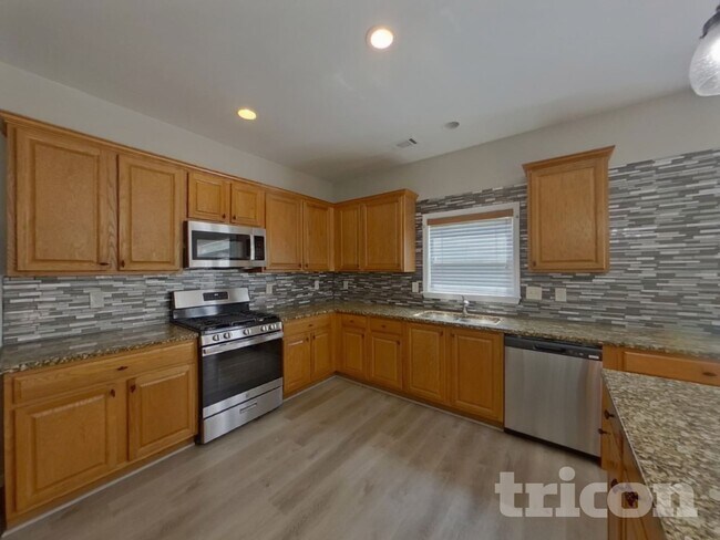 Foto del edificio - 7259 Madison Cir