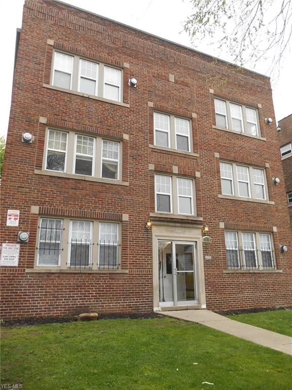 Building Photo - 1310 W 116th St