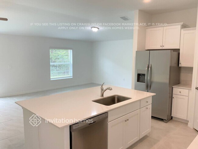 Foto del edificio - 1352 Abscott St