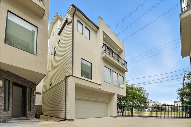 Foto del edificio - 1611 Spring St