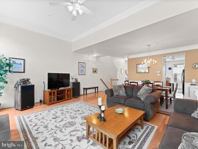 Building Photo - 8818 Lew Wallace Rd