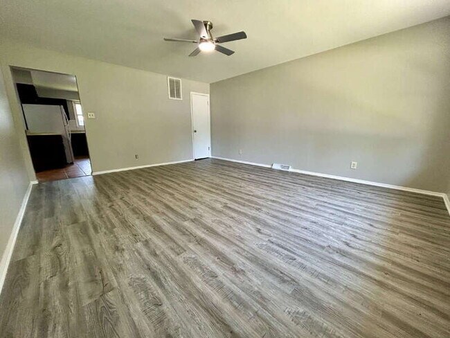 Building Photo - 5333 Concord Ave